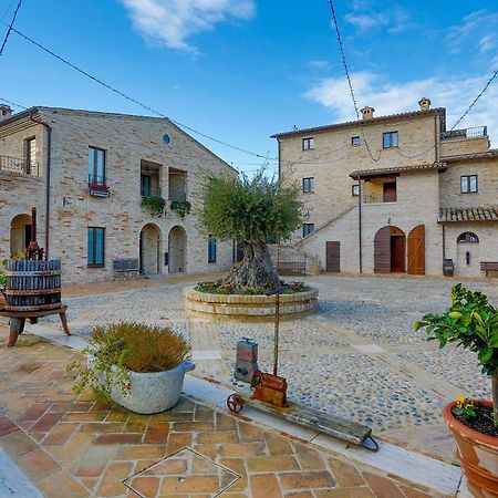 Agriturismo Il Sapore Della Luna 몬테프란도네 외부 사진