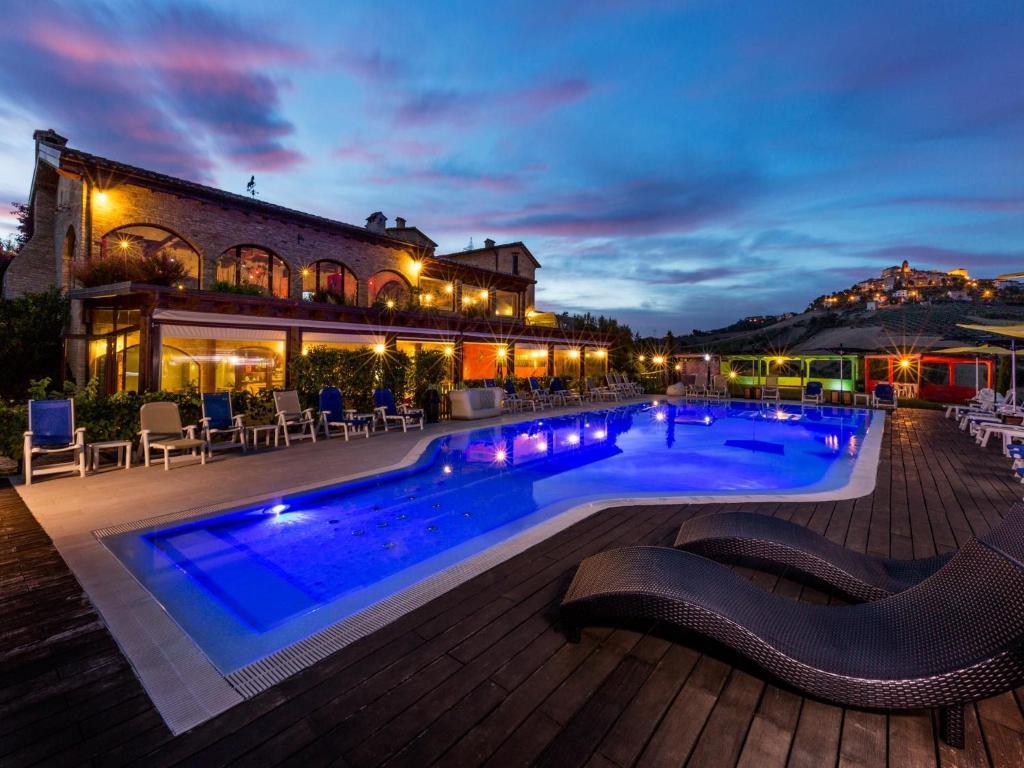 Agriturismo Il Sapore Della Luna 몬테프란도네 외부 사진