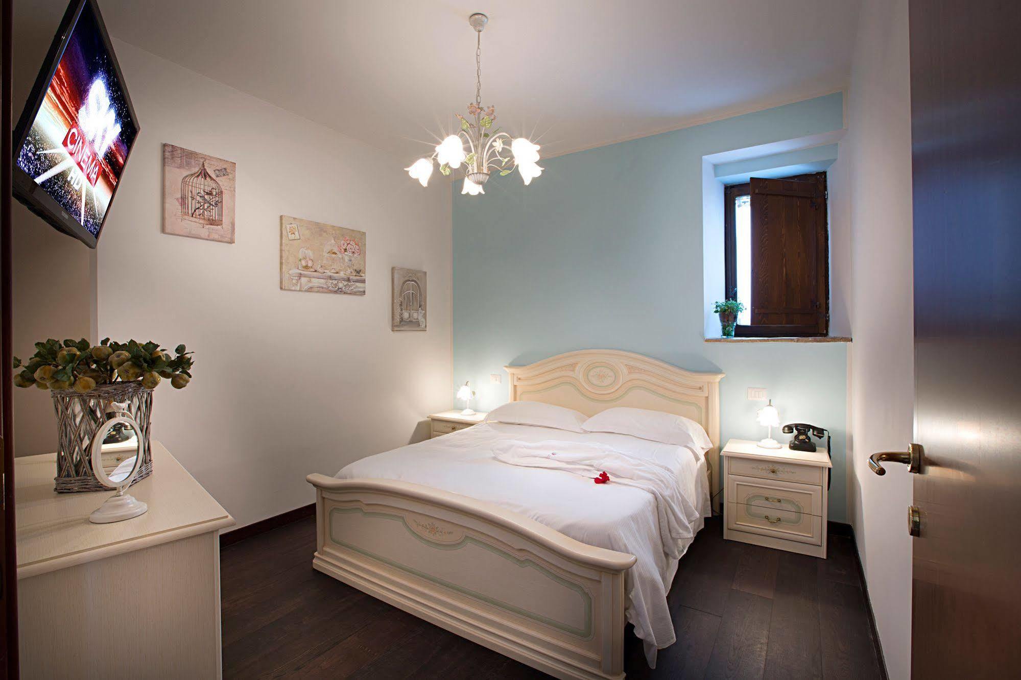 Agriturismo Il Sapore Della Luna 몬테프란도네 외부 사진